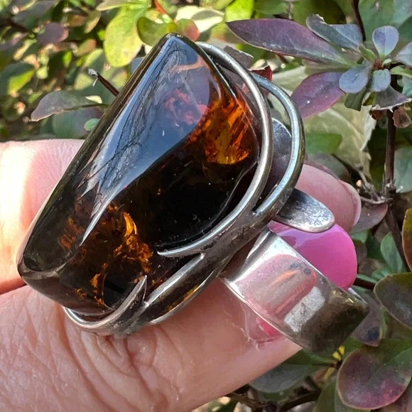 VINTAGE HUGE BALTIC AMBER STATEMENT RING SCANDINAVIAN OR POLISH MADE STERLING